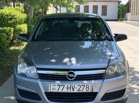 Opel Astra 2005