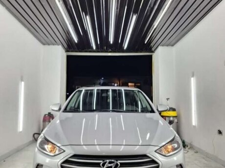 Hyundai Avante 2016