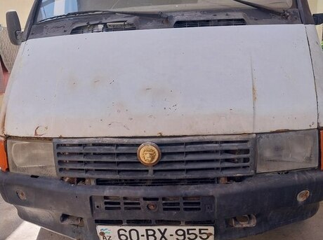 GAZ 2705 2000