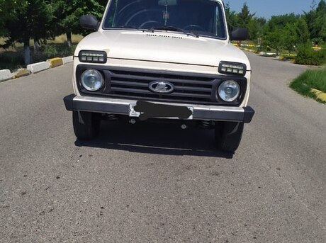 LADA (VAZ) Niva 1990