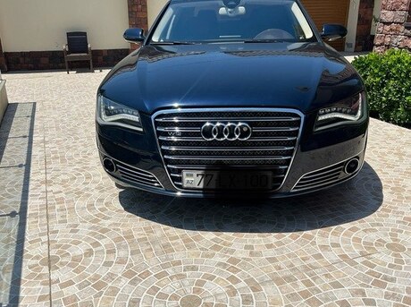Audi A8 2011
