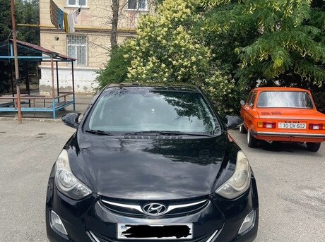 Hyundai Elantra 2013