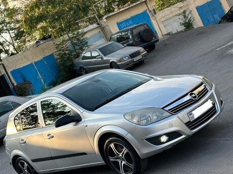 Opel Astra 2007