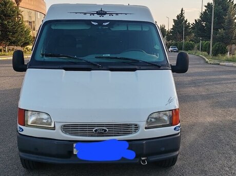 Ford Transit 2000
