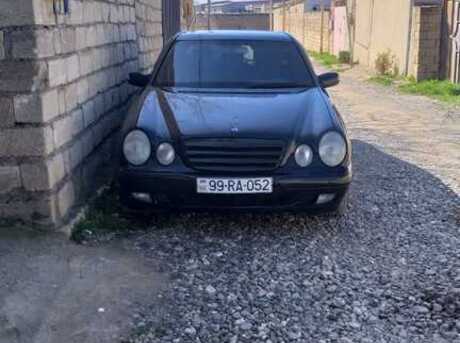 Mercedes E 220 2000