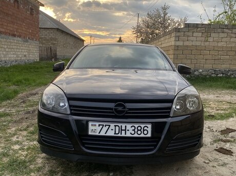 Opel Antara 2004