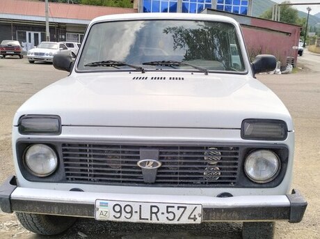 LADA (VAZ) 2121 Niva (4x4) 2012