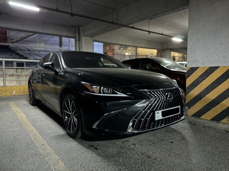 Lexus ES 200 2022
