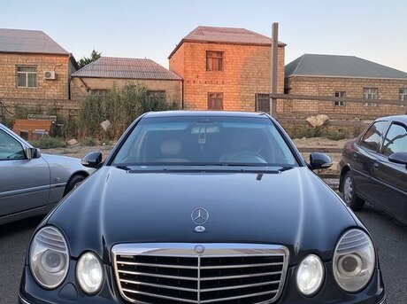 Mercedes E 240 2003