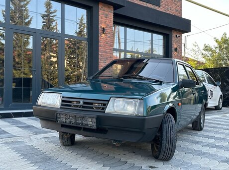 LADA (VAZ) 21099 2000