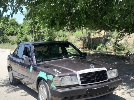 Mercedes 190 1990