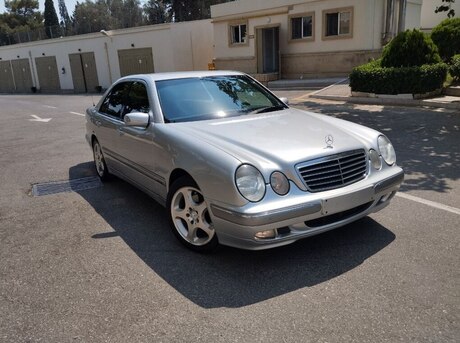 Mercedes E 280 2001