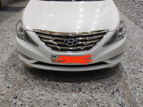Hyundai Sonata 2010