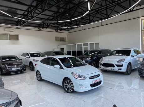 Hyundai Accent 2012
