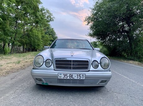 Mercedes E 230 1996