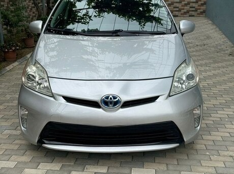 Toyota Prius 2012