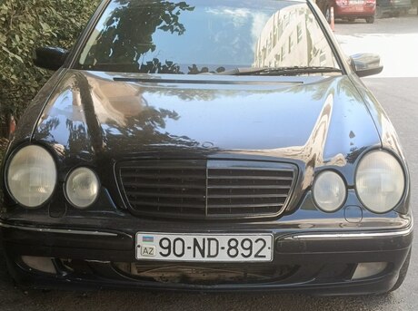 Mercedes E 240 2000