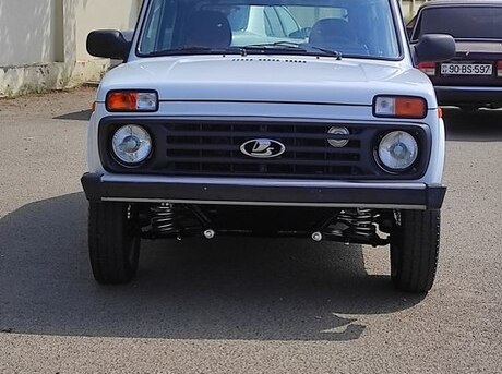 LADA (VAZ) Niva 2002