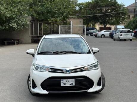 Toyota Corolla Fielder 2018