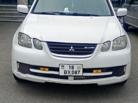 Mitsubishi Airtrek 2002