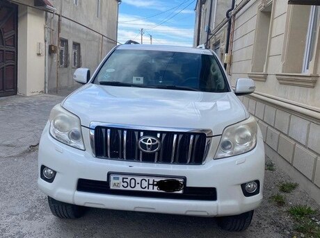 Toyota Land Cruiser Prado 2011