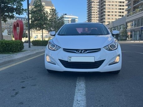Hyundai Elantra 2015