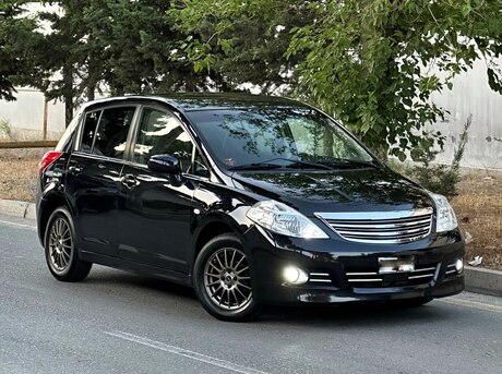 Nissan Tiida 2011