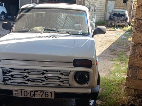 LADA (VAZ) Niva 1989