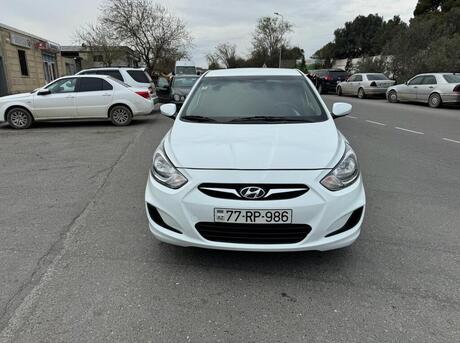 Hyundai Accent 2012