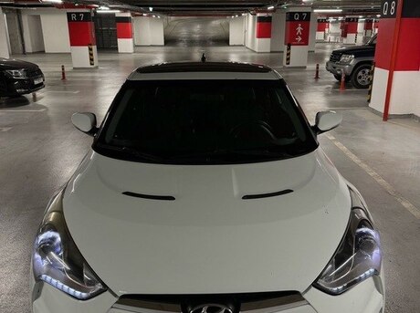 Hyundai Veloster 2012