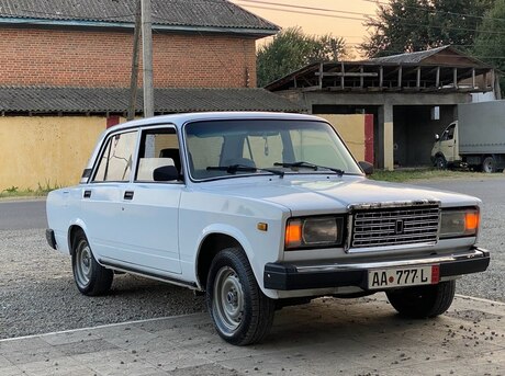 LADA (VAZ) 2107 2004