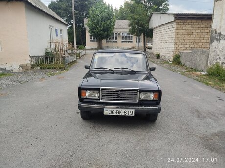 LADA (VAZ) 2107 2010
