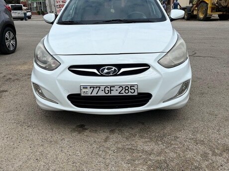 Hyundai Accent 2012