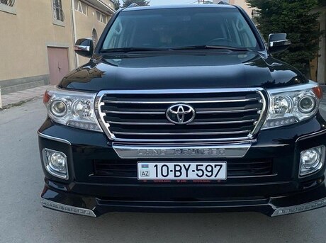 Toyota Land Cruiser 2013