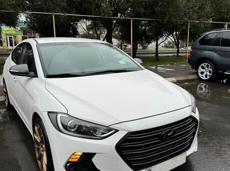 Hyundai Avante 2016