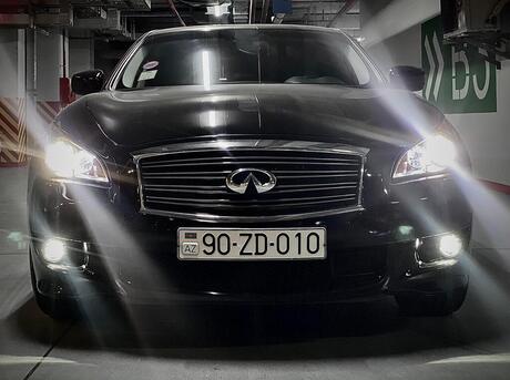 Infiniti Q70S