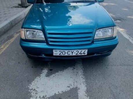 Mercedes C 240