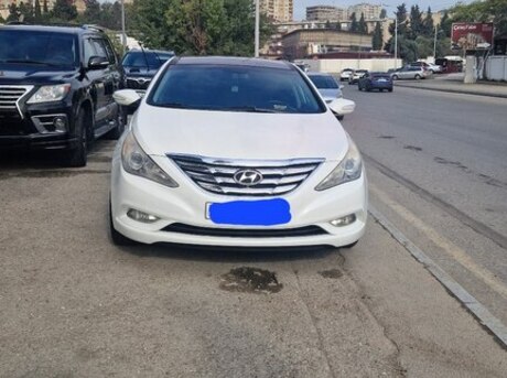 Hyundai Sonata 2010