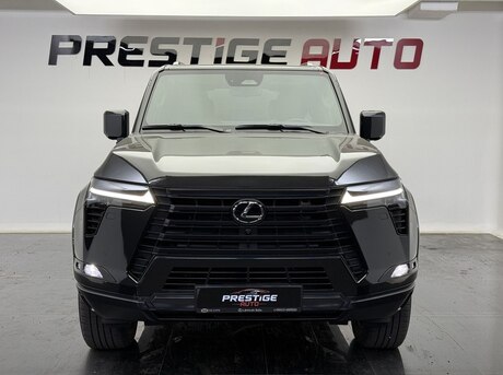 Lexus  2024