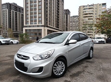 Hyundai Accent