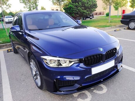 BMW 330 2018