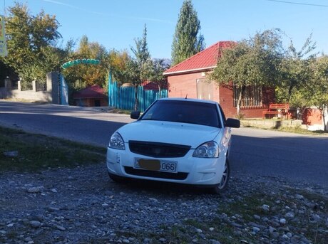 LADA (VAZ) Priora 2013