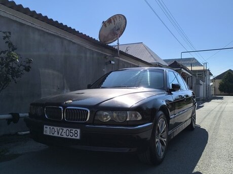 BMW 735 1999