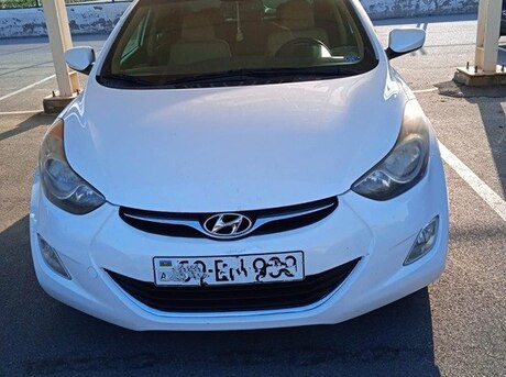 Hyundai Elantra 2013