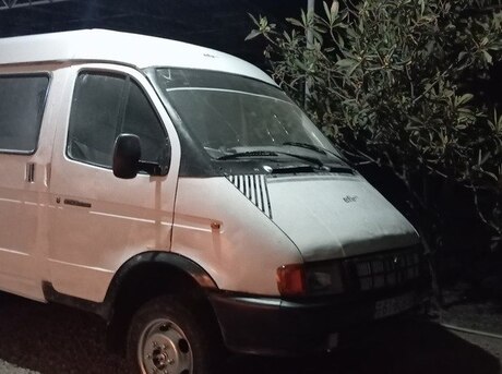 GAZ 2705 2001