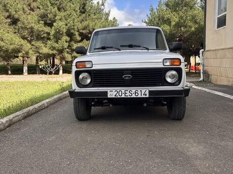 LADA (VAZ) Niva 2008