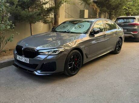 BMW 530e