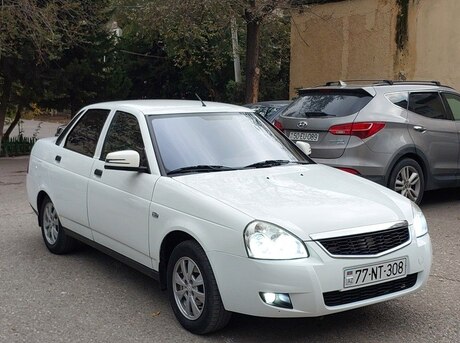LADA (VAZ) Priora 2017