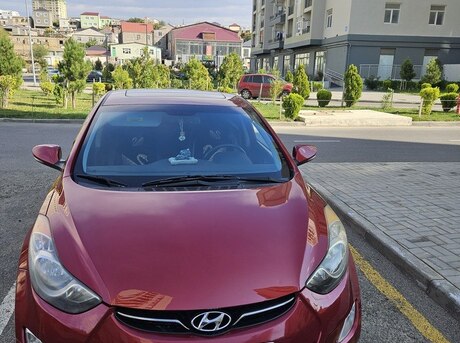 Hyundai Elantra 2012