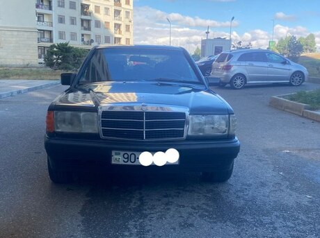 Mercedes 190 1990